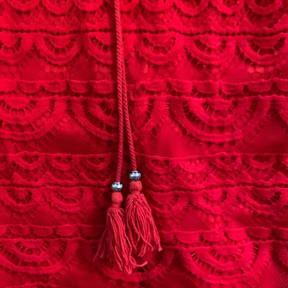 Red Top, Size Extra Small. - Picture 3 of 4
